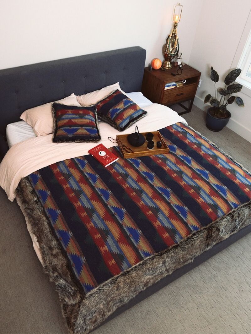 Direwolf large faux fur blanket